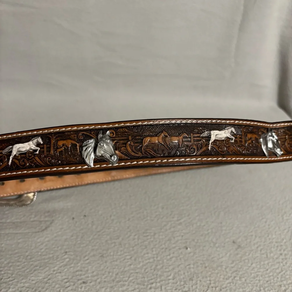 Men’s Tooled Horses Decorated Western Leather Belt with Silver Buckle size 38